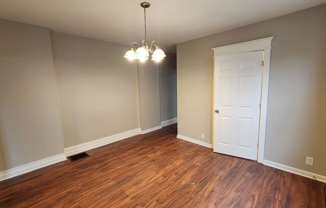 1st MONTH FREE*! Twin home with stainless appliances, washer & dryer in basement, central A/C, pets ok*!