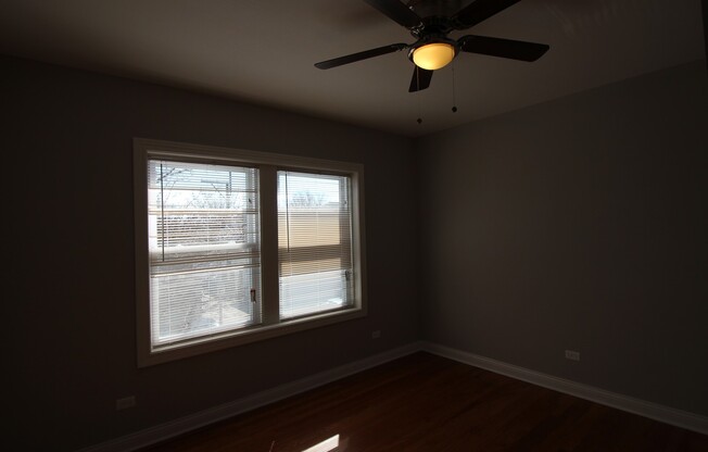 2 beds, 1 bath, $1,500, Unit 4408 -2