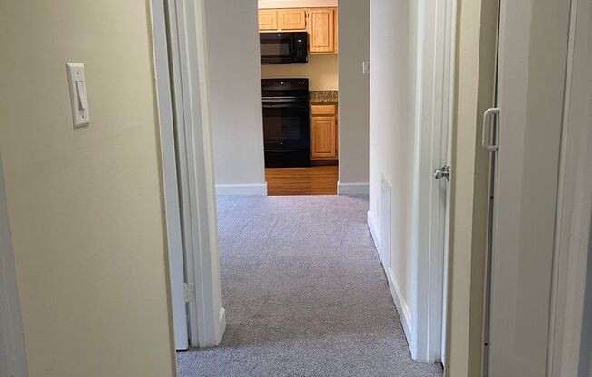 2 beds, 2 baths, 1,000 sqft, $2,175, Unit 14213 #202