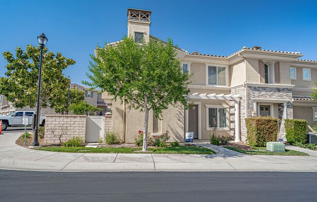 West Creek 3 Bedroom Townhome for Rent in Valencia.