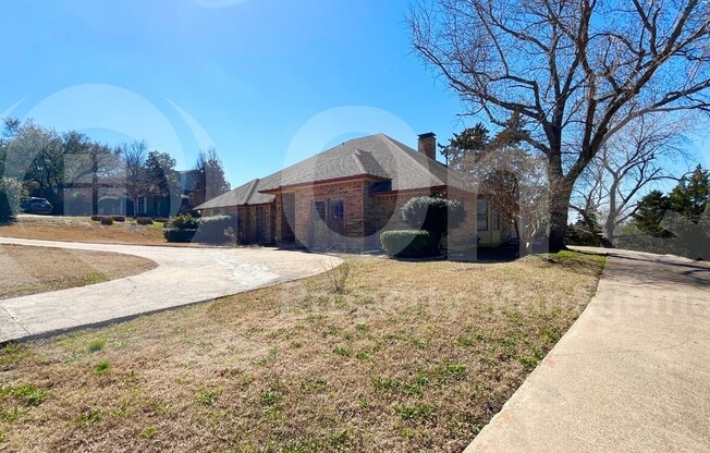 10 CYPRESS CT