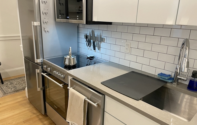 827 Boylston St Apt 302