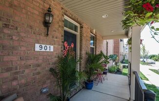 2 beds, 3.5 baths, $2,695