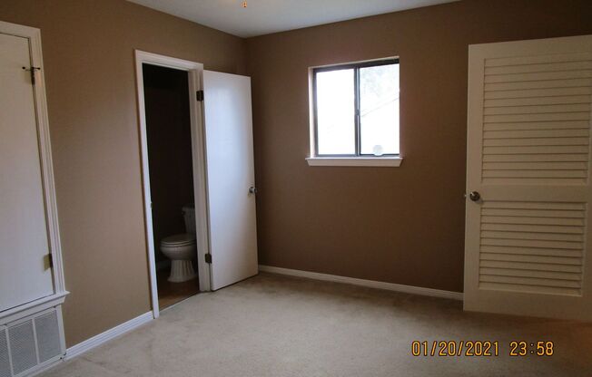 2 beds, 1.5 baths, $1,525