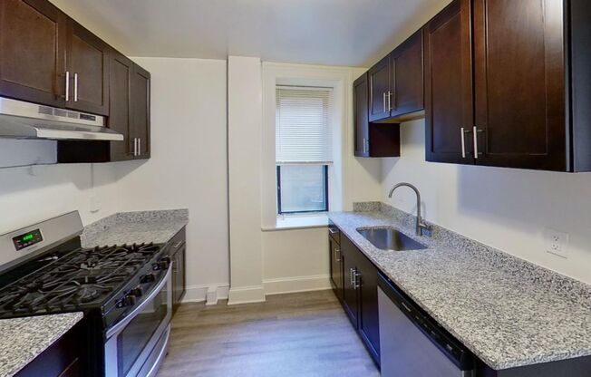 2 beds, 1 bath, 764 sqft, $1,399, Unit 1301-06