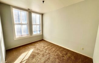 2 beds, 1 bath, $1,295, Unit 305 S 16th St. - Unit 507