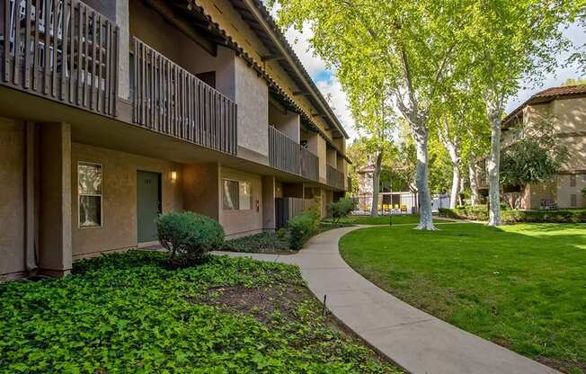 Lush Green With Walking Paths at Wilbur Oaks Apartments, California