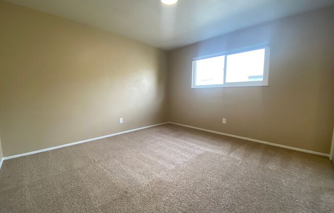 1 bed, 1 bath, 700 sqft, $1,645, Unit 302