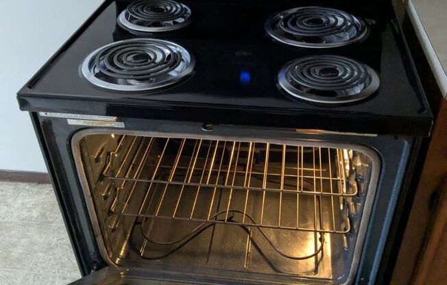 2 beds, 1.5 baths, 1,000 sqft, $1,451, Unit 8199-8199C