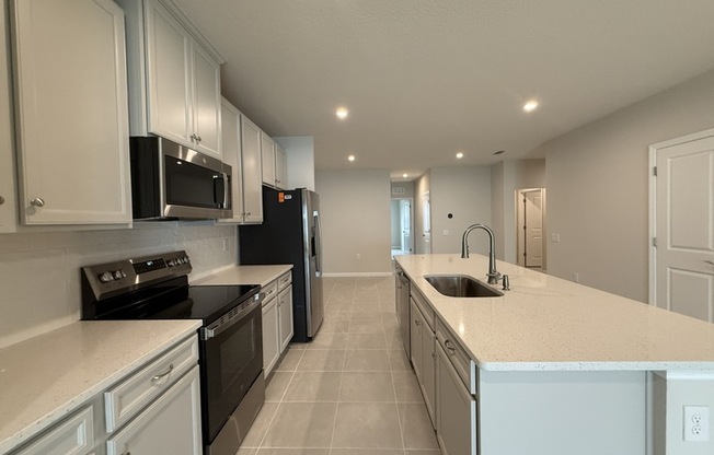 499 VOLTAIRE DR