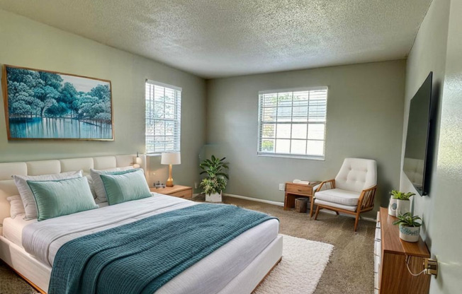 Location , Location this one  bedroom one bath  apartment close to shopping and dinning