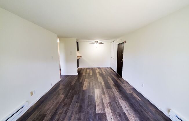 1 bed, 1 bath, 700 sqft, $1,169, Unit 2117-6