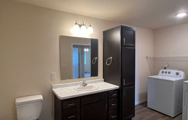 2 beds, 1 bath, 1,040 sqft, $1,485, Unit AT 709-36