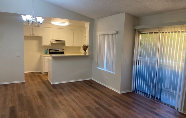 2 beds, 2 baths, 800 sqft, $2,295, Unit Unit 208