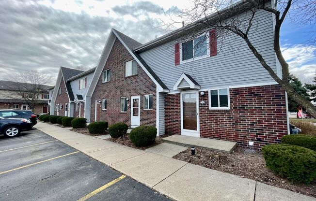 Two Bedroom Townhouse in Southwest Grand Rapids