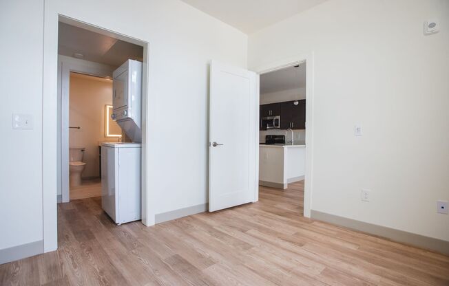 1 bed, 1 bath, 678 sqft, $1,495, Unit APT 211