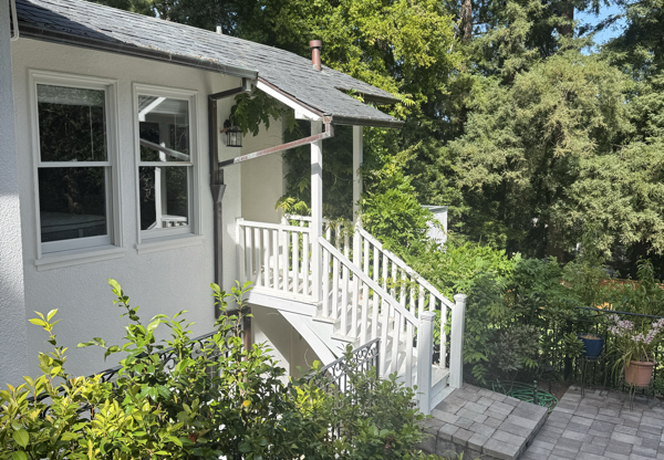 2141 FRST VW AVE