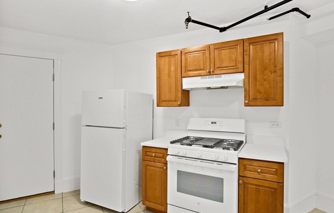 2 WALNUT ST