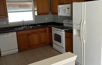 3 beds, 2 baths, $1,450