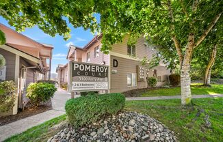 2 beds, 1 bath, 920 sqft, $1,700, Unit B210