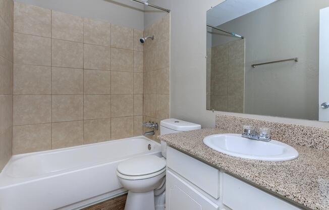 3 beds, 2 baths, 1,156 sqft, $1,400