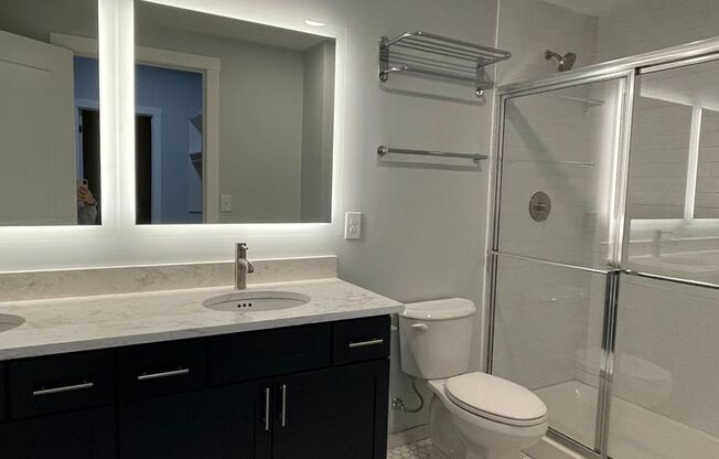 2 beds, 2 baths, 893 sqft, $2,100, Unit 123-111