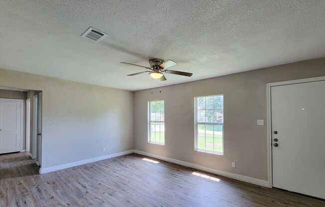 RECENTLY REMODELED 3 BEDROOM LEASE HOME