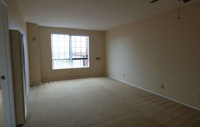 1 bed, 1 bath, 566 sqft, $1,995, Unit Unit 03