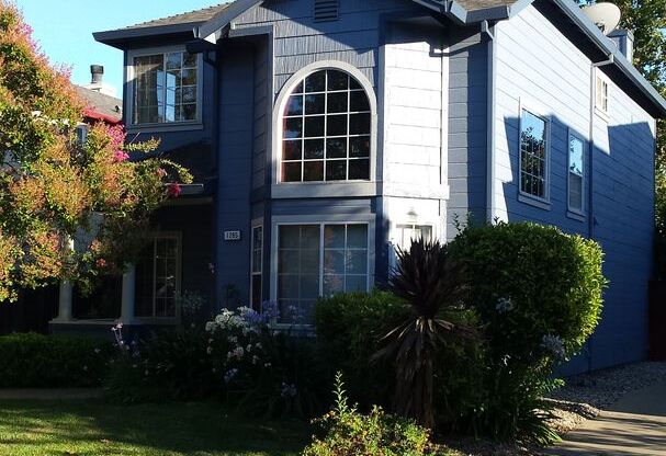 Two story South Davis  charmer available now!