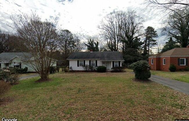 Won't LAST 2 Bedroom 1 bath Home with BONUS ROOM ~ Available Soon