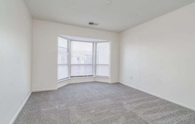 3 beds, 2 baths, 1,367 sqft, $2,000, Unit B10