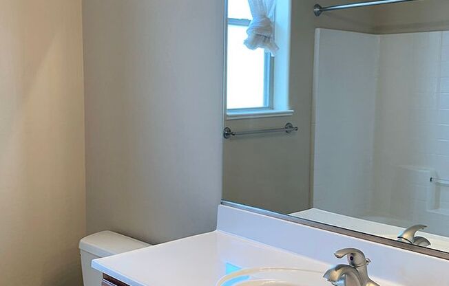 3 beds, 2 baths, $2,525