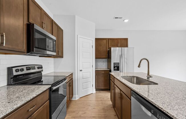 3 Bedroom/2.5 Bath/1 Car Garage Townhome