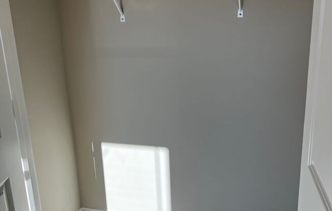 2 beds, 2 baths, 979 sqft, $1,130, Unit 921