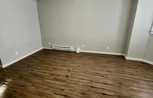 1 bed, 1 bath, 756 sqft, $1,175, Unit 10