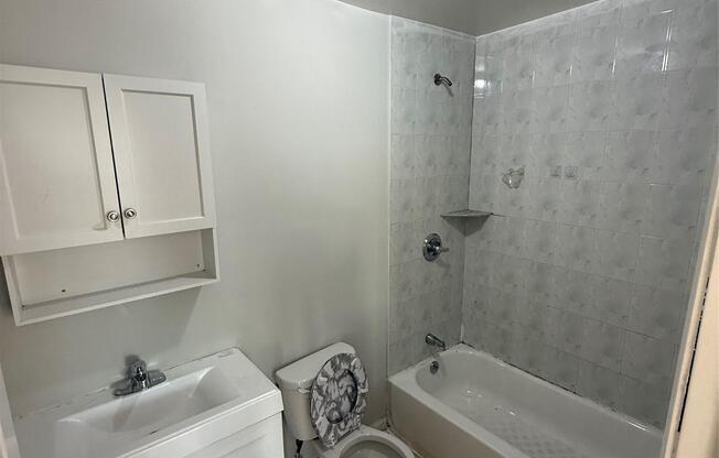 803 ASTORIA BLVD