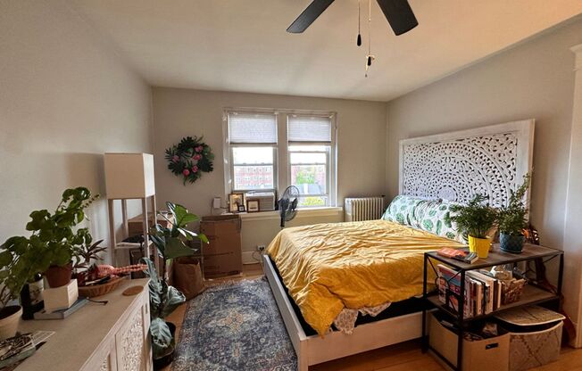 Studio, 1 bath, 300 sqft, $1,425, Unit Unit 605