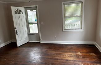 3 beds, 1 bath, $1,400