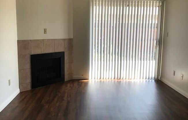 2 beds, 1.5 baths, 1,047 sqft, $1,575, Unit 5401C