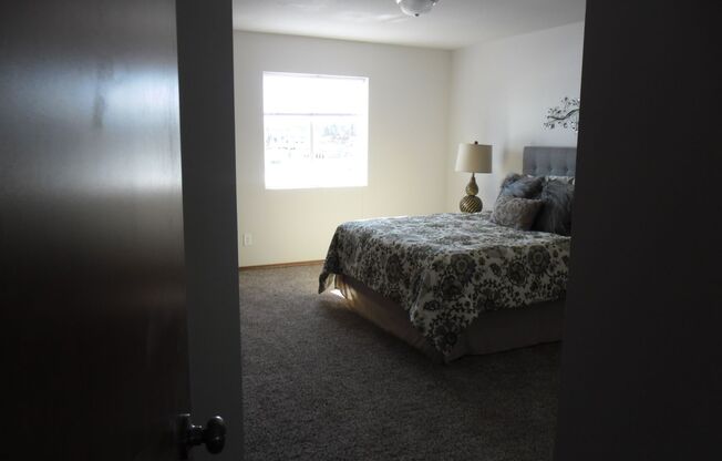 3 beds, 2 baths, $1,400, Unit FAP - BLDG B - 301-B