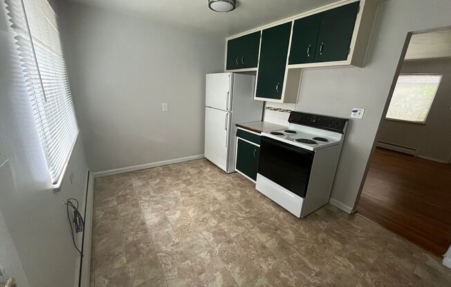 2 beds, 1 bath, 700 sqft, $1,345, Unit 2516