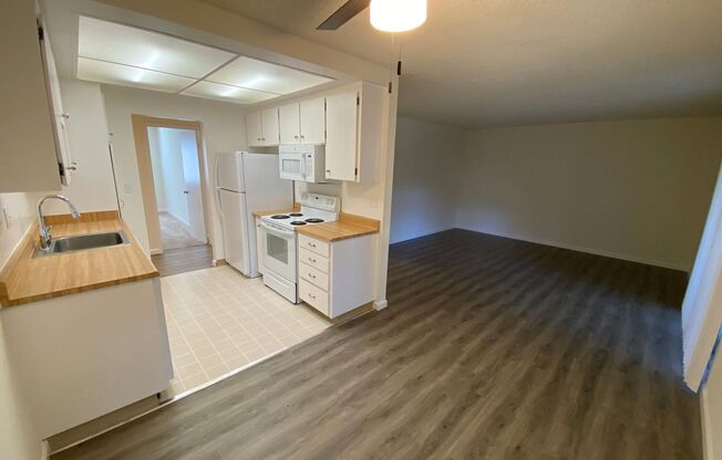 Shadow Creek Apartments