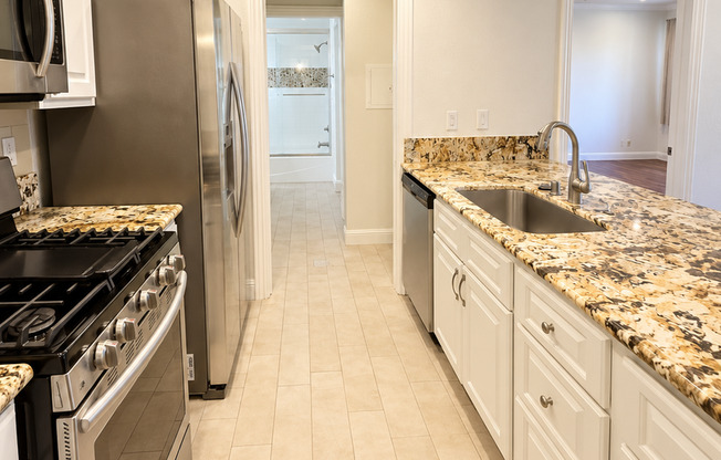 1 bed, 1.5 baths, $3,500, Unit # 113