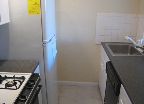 33 GREENWICH AVE
