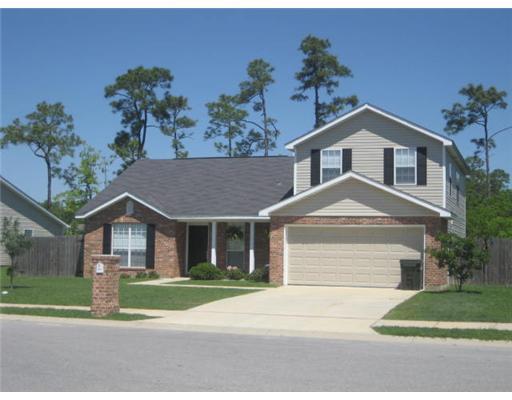 Large 4-bedroom family home close to Ocean Springs High School!