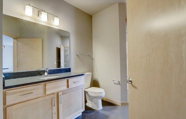 1 bed, 1 bath, 693 sqft, $1,850, Unit 303