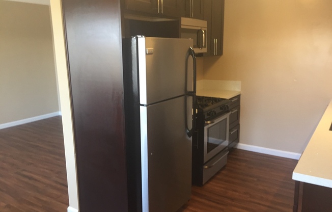 1 bed, 1 bath, 582 sqft, $1,995, Unit A09