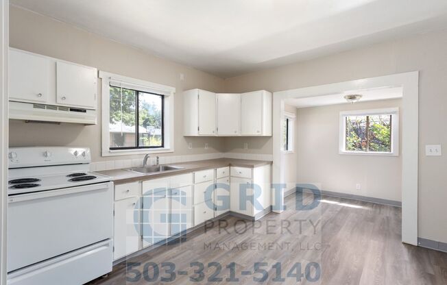 2 Bedroom Home Available in Southeast Woodstock Neighborhood!