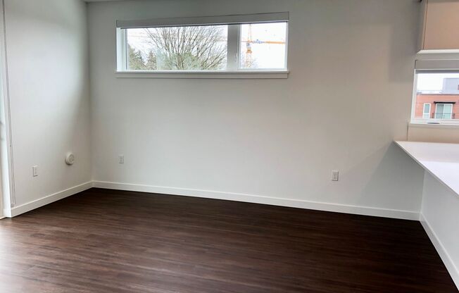 2 beds, 2 baths, 976 sqft, $3,650, Unit 519