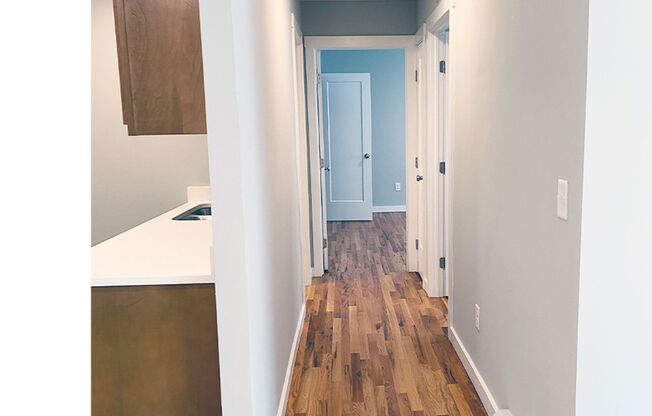 2 beds, 1 bath, 650 sqft, $1,195, Unit 3060-402